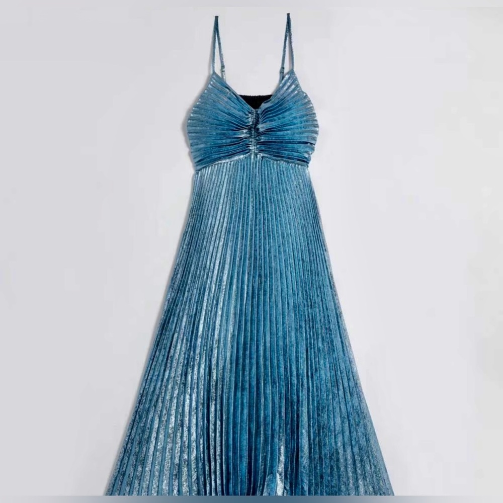 NEW!WHBM Elegance & Sophistication !Petite Pleated Metallic Midi Dress, blue